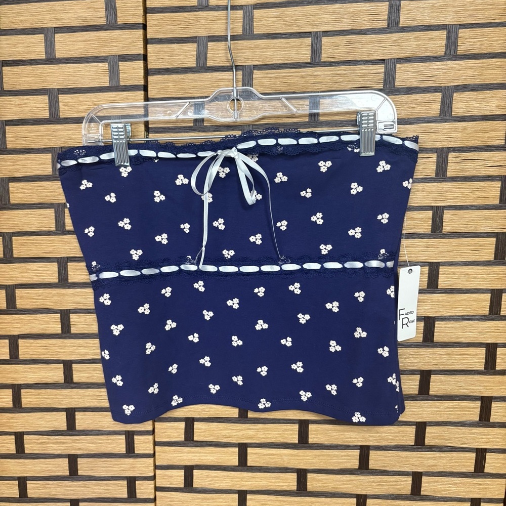 Faded Rose Floral Strapless Crop Top Size‎ XL